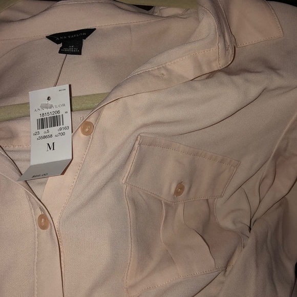 NWT Ann Taylor Blouse - Picture 3 of 4